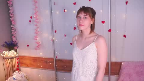 Snapshot of ilonalejman chatting on 05-28-26, 04:10 Alice online show from 05-28-26, 04:10