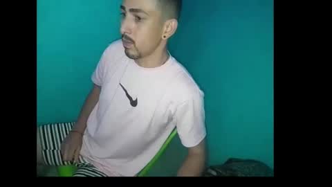 Snapshot of iloveman24 chatting on 01-19-25, 06:09 AARON online show from 01-19-25, 06:09