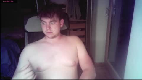 Snapshot of iloveyoutoo2000 chatting on 09-10-25, 07:58 iloveyoutoo2000 online show from 09-10-25, 07:58