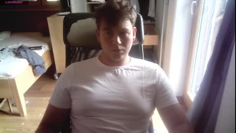 Snapshot of iloveyoutoo2000 chatting on 10-24-25, 12:45 iloveyoutoo2000 online show from 10-24-25, 12:45