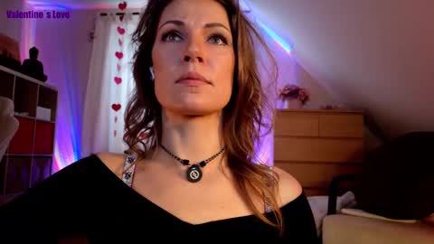 Snapshot of ilucyme chatting on 02-15-25, 02:00 ilucyme online show from 02-15-25, 02:00