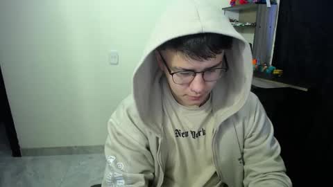 Snapshot of im__noah chatting on 03-02-25, 11:18 im__noah online show from 03-02-25, 11:18