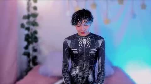 Alejo independent model   online show from 10-16-25, 02:56