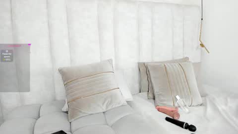 im_anniza online show from 11-05-25, 01:00