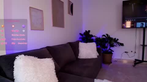 Snapshot of im_eli1 chatting on 03-24-26, 07:19 Eli online show from 03-24-26, 07:19