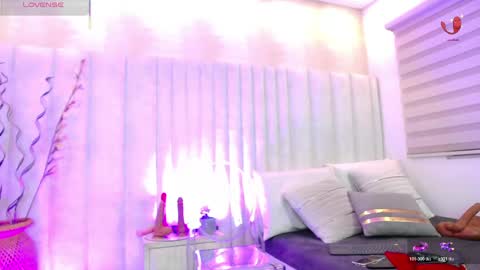 Helina online show from 05-08-26, 12:43