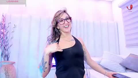 Helina online show from 05-11-26, 02:45