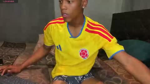 Snapshot of im_jean94xxx chatting on 06-18-26, 12:00 Jean John online show from 06-18-26, 12:00