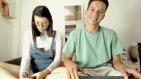 Sabrina  Jeremy online show from 03-10-25, 07:18