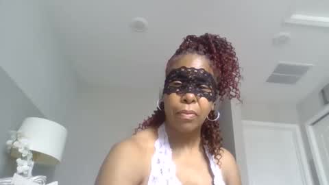 Snapshot of im_laa30z chatting on 02-22-26, 02:48 weet exy Cougar online show from 02-22-26, 02:48