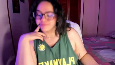 mei mei uwu online show from 11-23-25, 02:50