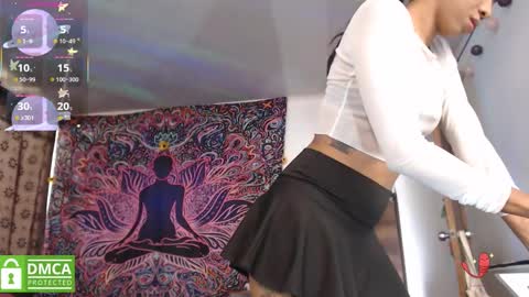 Cutie pie online show from 10-13-25, 02:50