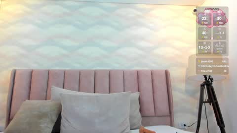 Snapshot of im_nika_ chatting on 12-25-24, 10:05 Nika online show from 12-25-24, 10:05