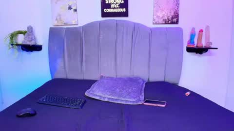 im_riley_ online show from 06-13-26, 07:23