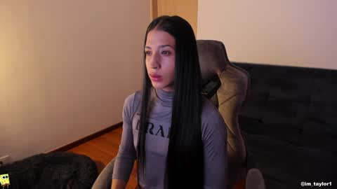 TAYLOR  online show from 02-06-25, 05:25