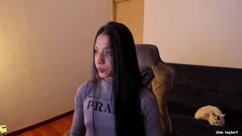 TAYLOR  online show from 02-11-25, 05:47