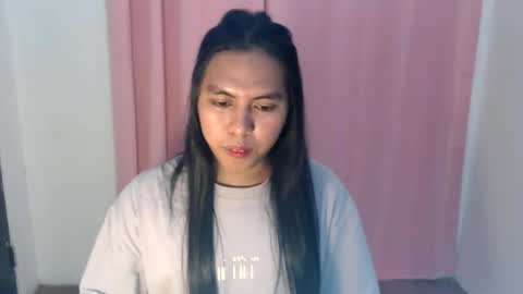 Snapshot of im_ur_girl_demure chatting on 05-05-26, 02:47 kyline online show from 05-05-26, 02:47