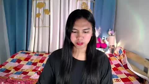 Snapshot of im_ur_girl_demure chatting on 06-10-26, 09:46 kyline online show from 06-10-26, 09:46