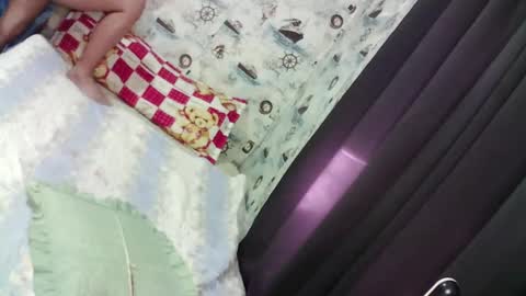 Snapshot of im_ur_sidechic8 chatting on 03-12-25, 10:50 zhy online show from 03-12-25, 10:50