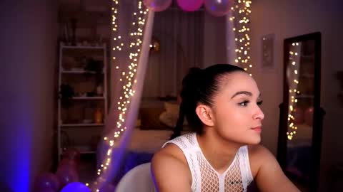 Snapshot of im_yourr_secret chatting on 02-18-25, 04:59 Pattie online show from 02-18-25, 04:59