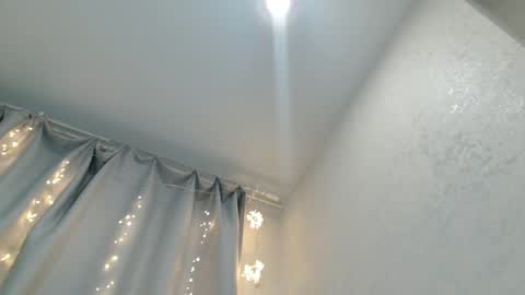 Snapshot of imcarrieberry chatting on 01-08-25, 11:19 Carrie online show from 01-08-25, 11:19