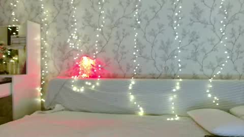 Snapshot of imcarrieberry chatting on 03-06-25, 02:08 Carrie online show from 03-06-25, 02:08