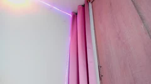 Dayana  online show from 12-22-24, 09:55