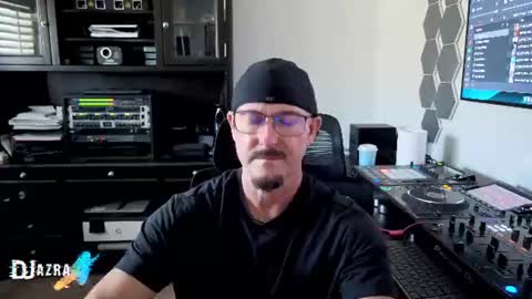 DJ Azra online show from 06-25-26, 09:52