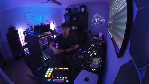 DJ Azra online show from 08-01-26, 03:17