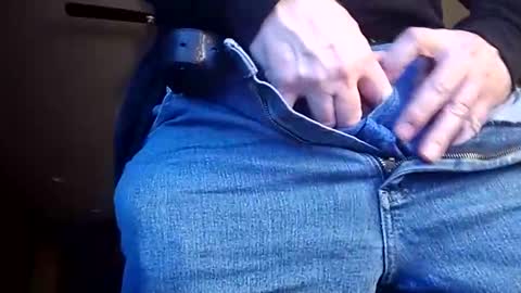 Iminyourroom online show from 12-18-25, 10:21