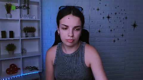 Leyla online show from 06-25-26, 11:15