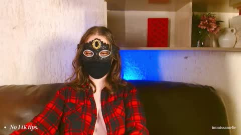 Snapshot of immissamelie chatting on 03-08-26, 02:04 Miss Amelie online show from 03-08-26, 02:04