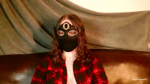 Snapshot of immissamelie chatting on 03-17-26, 11:30 Miss Amelie online show from 03-17-26, 11:30