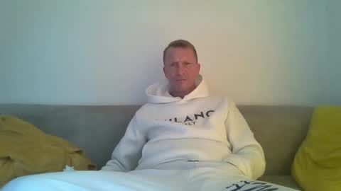 Snapshot of immortalrites chatting on 11-16-25, 01:06 Immortalrites online show from 11-16-25, 01:06