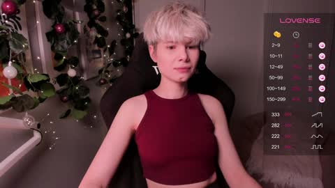 Snapshot of imnotmia chatting on 12-10-24, 05:11 Mia online show from 12-10-24, 05:11