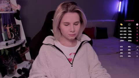 Snapshot of imnotmia chatting on 02-12-26, 09:26 Mia online show from 02-12-26, 09:26