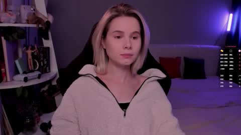 Snapshot of imnotmia chatting on 02-13-26, 09:27 Mia online show from 02-13-26, 09:27