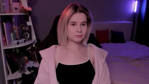 Snapshot of imnotmia chatting on 02-21-26, 10:49 Mia online show from 02-21-26, 10:49