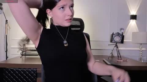 Karen  online show from 04-14-26, 07:31