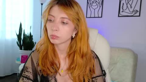 Sienna online show from 10-03-25, 09:23