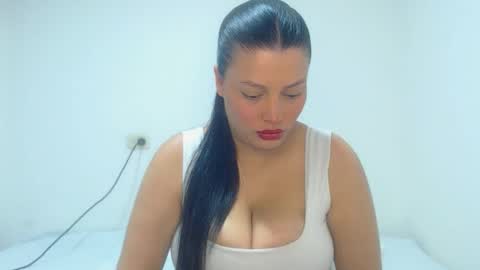 imsweetlips online show from 11-14-25, 03:22