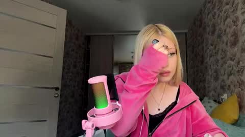 Snapshot of inamillsap chatting on 02-20-26, 11:11 Lola online show from 02-20-26, 11:11