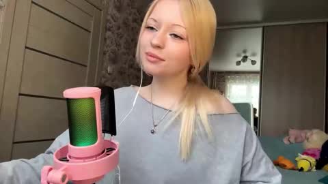 Snapshot of inamillsap chatting on 02-28-26, 09:10 Lola online show from 02-28-26, 09:10