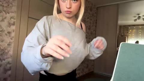 Snapshot of inamillsap chatting on 03-14-26, 11:48 Lola online show from 03-14-26, 11:48