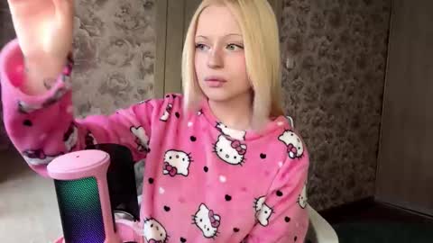 Snapshot of inamillsap chatting on 03-20-26, 11:26 Lola online show from 03-20-26, 11:26