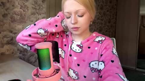 Snapshot of inamillsap chatting on 03-21-26, 10:42 Lola online show from 03-21-26, 10:42