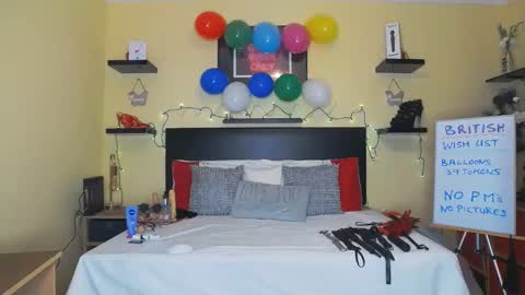 inannalove online show from 12-12-24, 01:49