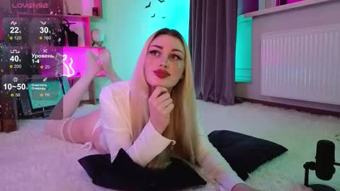  Dina  Help me reach 100 likes  online show from 11-27-25, 08:33