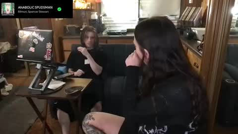 Snapshot of incognitoqueen chatting on 10-09-25, 05:16 Carter online show from 10-09-25, 05:16