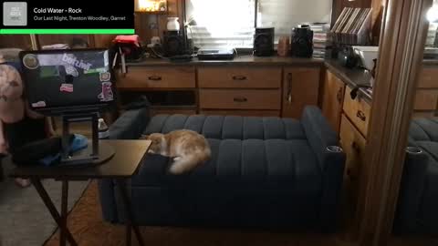 Snapshot of incognitoqueen chatting on 10-10-25, 03:49 Carter online show from 10-10-25, 03:49